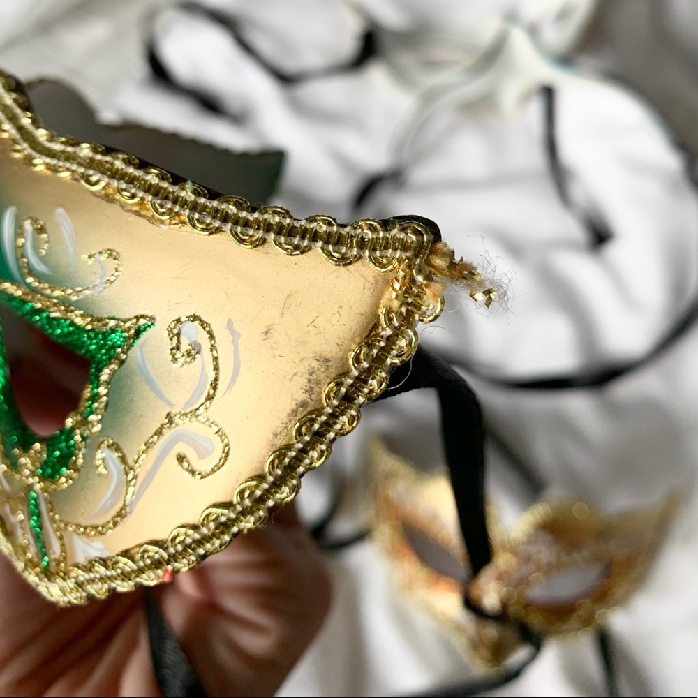 Masquerade Mask - Picture 7 of 10